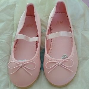 Beautiful girl's H&M pink satin ballerina shoes